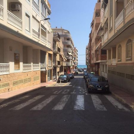 Апартаменти Torrevieja Playa Locos Екстер'єр фото